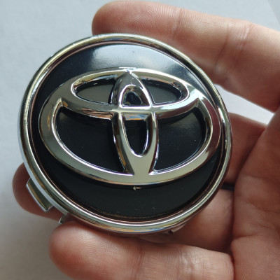 Ковпачки (заглушки) у диски Toyota чорні 62\60мм 42603-12730